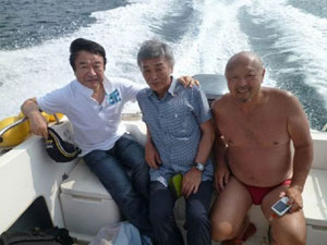 �R�ɐ��A���t�̖���Ɓu���{�̎��v��₤