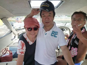 �R�ɐ��A���t�̖���Ɓu���{�̎��v��₤